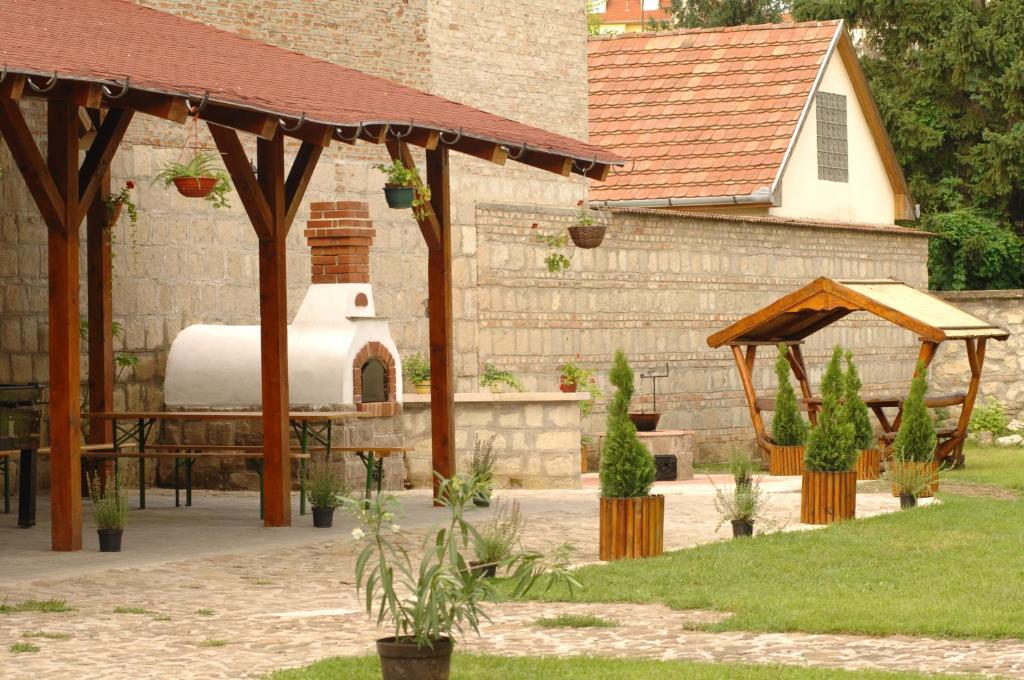 Eletfa Vendeghaz Hotel Eger Exterior photo