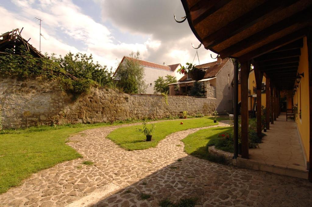 Eletfa Vendeghaz Hotel Eger Exterior photo